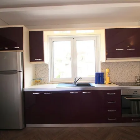 Apartman & Ardian-mandi Sarande-albania