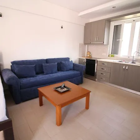 Apartman & Ardian-mandi Sarande-albania