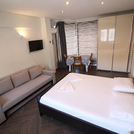 Apartman & Ardian-mandi Sarande-albania Saranda